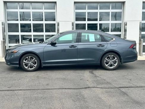 Used 2023 Honda Accord EX image 3