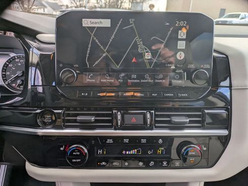 New 2025 Nissan Pathfinder SL w/ SL Premium Package image 14