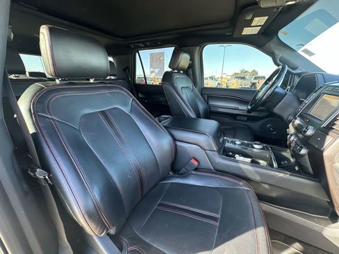 Used 2019 Ford Expedition Limited w/ Equipment Group 303A image 29