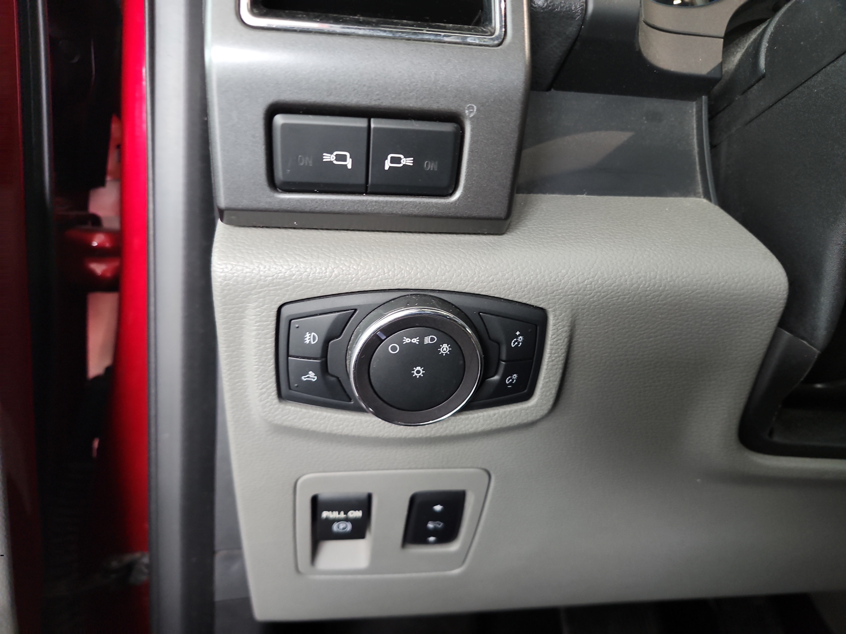 Used 2019 Ford F150 XLT w/ Equipment Group 302A Luxury RWD image 13