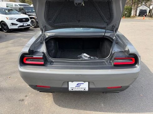 Used 2023 Dodge Challenger SRT Hellcat w/ Driver Convenience Group image 17