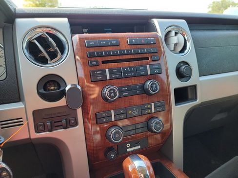 Used 2010 Ford F150 Lariat RWD image 21