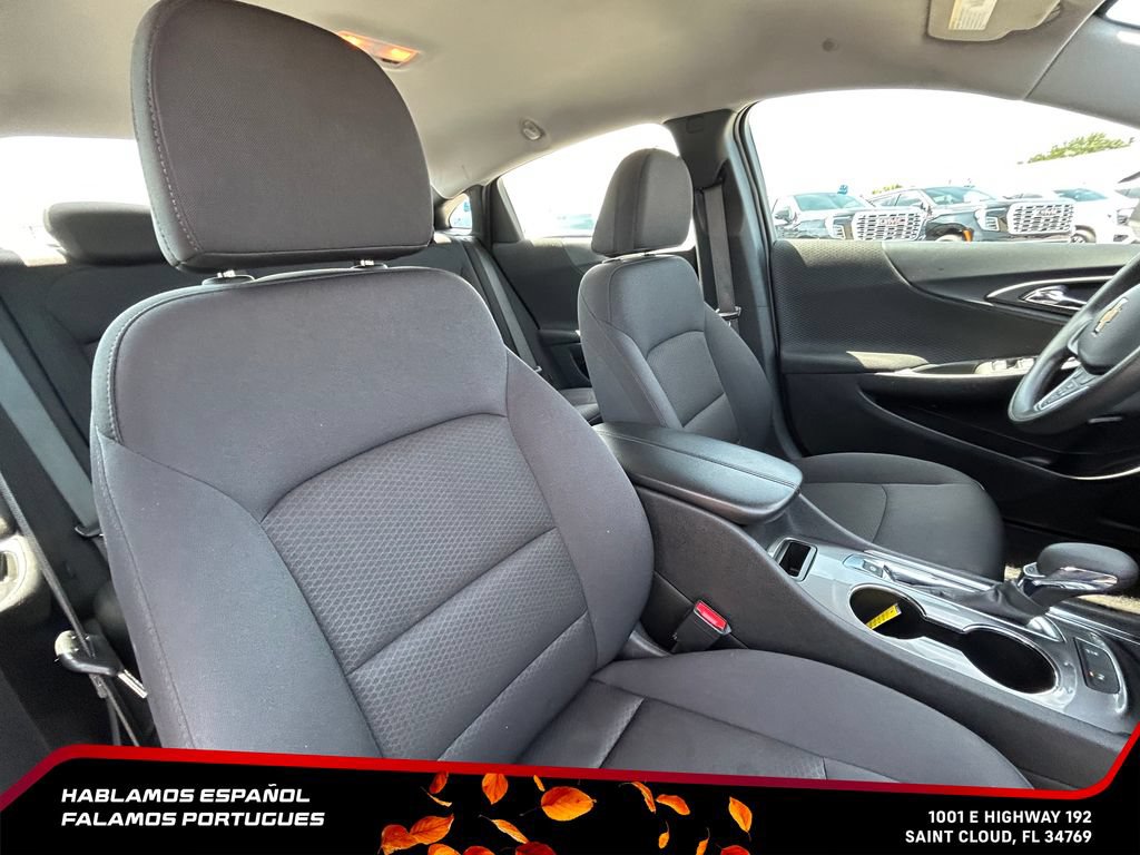 Used 2025 Chevrolet Malibu LT FWD image 16