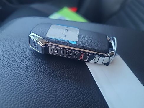 Used 2024 Kia Sportage SX image 24