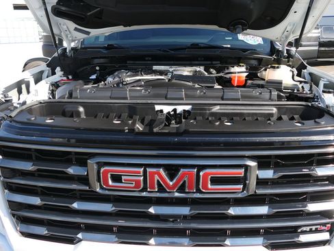 Used 2024 GMC Sierra 2500 AT4 w/ AT4 Preferred Package image 28