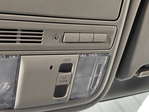 Used 2016 Honda Odyssey EX image 10