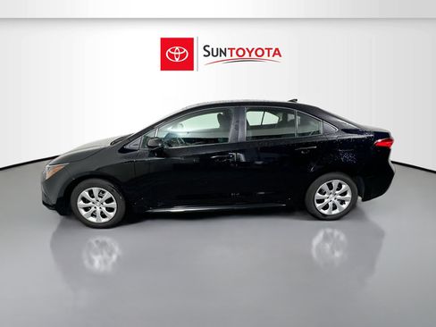 Used 2025 Toyota Corolla LE image 7