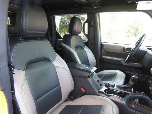 Used 2021 Ford Bronco Wildtrak AWD/4WD image 19