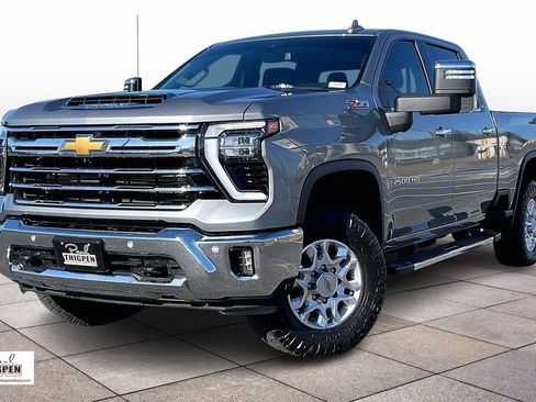 Used 2024 Chevrolet Silverado 2500 LTZ w/ LTZ Convenience Package image 11