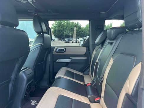 Used 2022 Ford Bronco Wildtrak AWD/4WD image 12