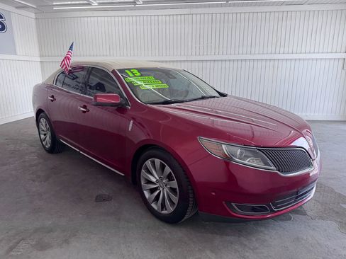 Used 2013 Lincoln MKS FWD image 3