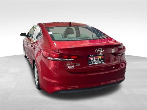 Used 2017 Hyundai Elantra SE FWD image 7