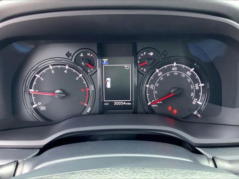 Used 2021 Toyota 4Runner SR5 Premium image 25