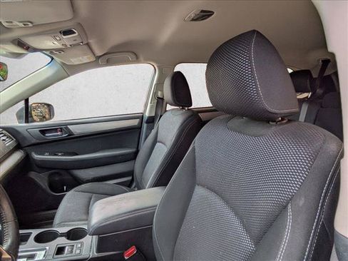 Used 2019 Subaru Outback 2.5i Premium AWD/4WD image 11