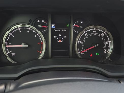 Used 2024 Toyota 4Runner Limited AWD/4WD image 19