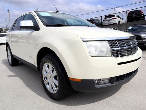 Used 2007 Lincoln MKX FWD image 9