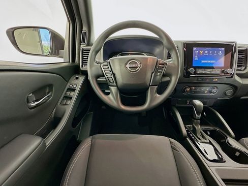 Used 2023 Nissan Frontier SV w/ Midnight Edition Package image 21