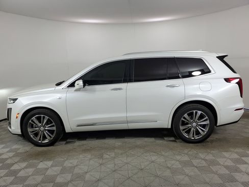 Used 2021 Cadillac XT6 Premium Luxury image 6