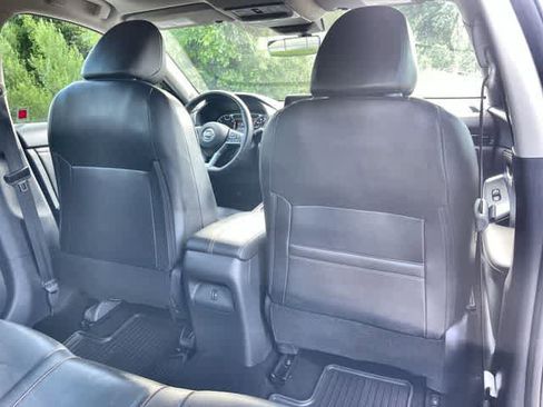 Used 2023 Nissan Sentra SR w/ SR Premium Package FWD image 13