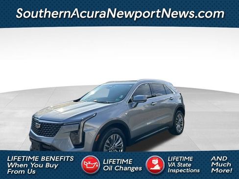 Used 2025 Cadillac XT4 Premium Luxury AWD/4WD image 1