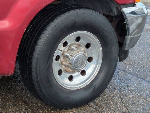 Used 2001 Ford F250 Lariat image 11