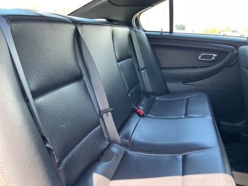 Used 2018 Ford Taurus Police Interceptor AWD image 14