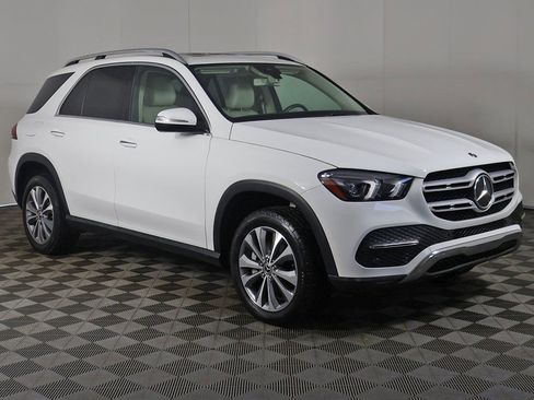 Used 2020 Mercedes-Benz GLE 350 4MATIC w/ Premium Package image 52