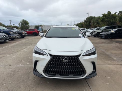 Used 2024 Lexus NX 250 250 Premium image 8