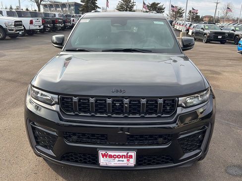 New 2026 Jeep Grand Cherokee Limited Reserve image 3