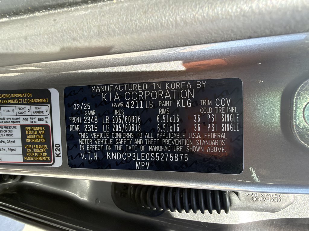 Used 2025 Kia Niro LX FWD image 40