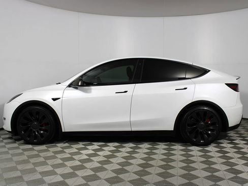 Used 2022 Tesla Model Y Performance image 29