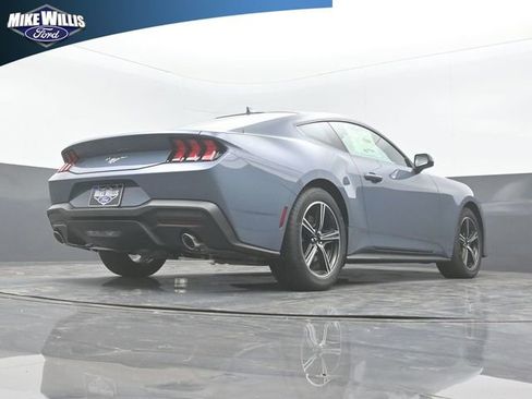 Used 2025 Ford Mustang Coupe image 23