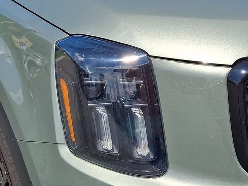 Used 2025 Kia Telluride EX X-Line AWD/4WD image 10