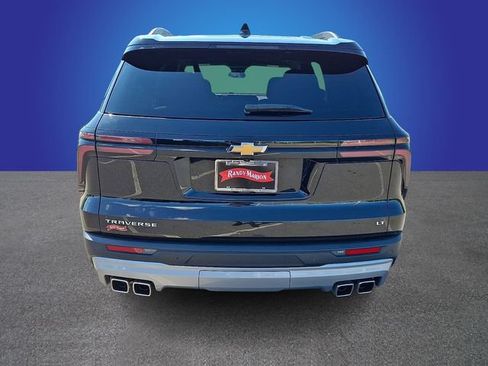 Used 2024 Chevrolet Traverse LT FWD image 5