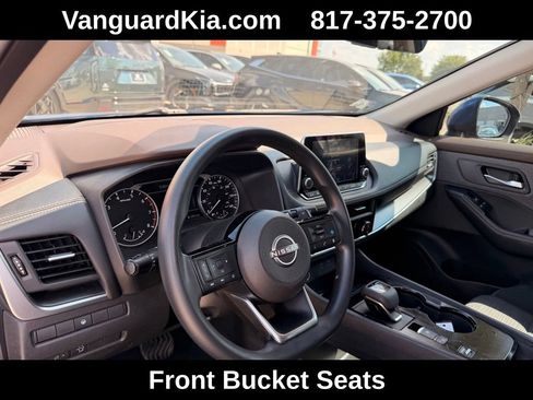 Used 2023 Nissan Rogue SV FWD image 14