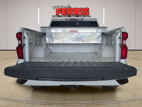 Used 2021 Chevrolet Silverado 1500 Custom AWD/4WD image 9