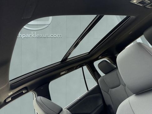 Certified 2026 Lexus TX 350 AWD w/ Technology Package image 22