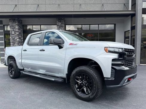 Used 2020 Chevrolet Silverado 1500 LT Trail Boss AWD/4WD image 18