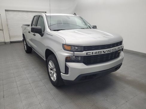 Used 2020 Chevrolet Silverado 1500 Custom w/ Custom Value Package AWD/4WD image 13