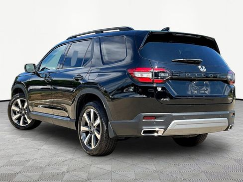 Used 2025 Honda Pilot Elite image 4