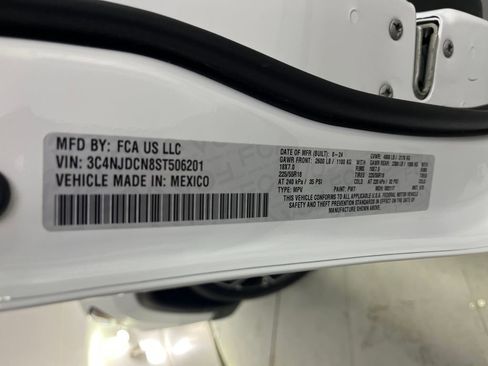 Used 2025 Jeep Compass Limited image 82