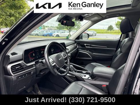 Certified 2024 Kia Telluride S w/ S Sunroof Package AWD/4WD image 11