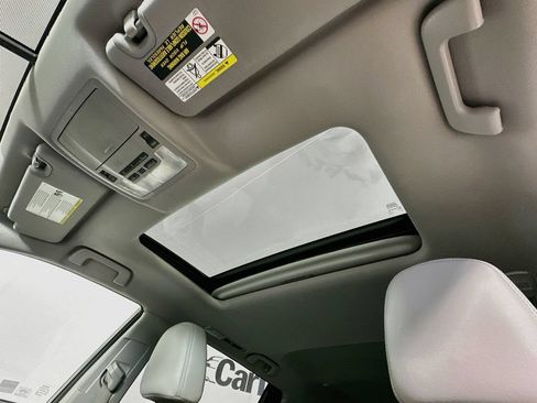 Used 2016 Toyota Highlander XLE FWD image 27