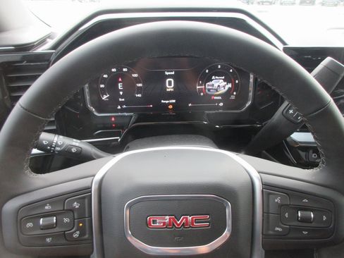 New 2026 GMC Sierra 3500 SLE w/ SLE Value Package image 18