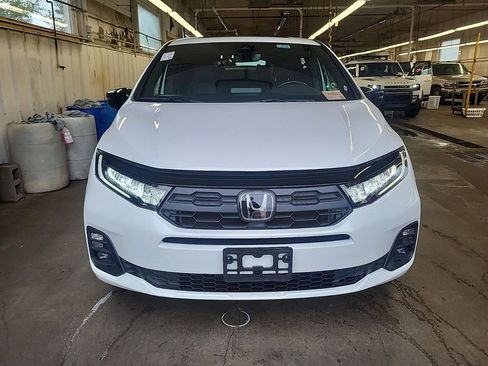 Used 2025 Honda Odyssey Sport-L image 2