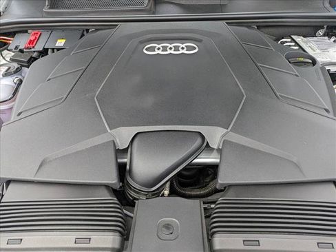New 2025 Audi Q8 Premium w/ Black Optic Package AWD/4WD image 18