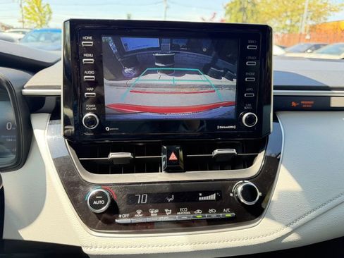 Used 2021 Toyota Corolla SE w/ Carpet Mat Package (TMS) image 31