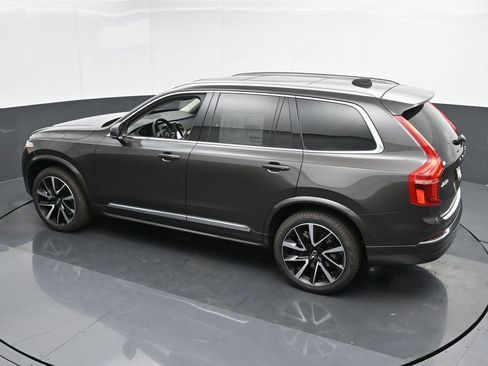 New 2025 Volvo XC90 B6 Plus w/ Protection Package Premier AWD/4WD image 39