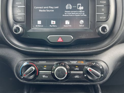 Used 2021 Kia Soul S FWD image 5
