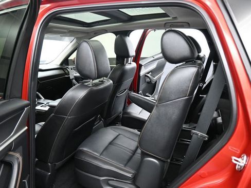 Used 2024 MAZDA CX-90 3.3 Turbo w/ Premium Package AWD/4WD image 2